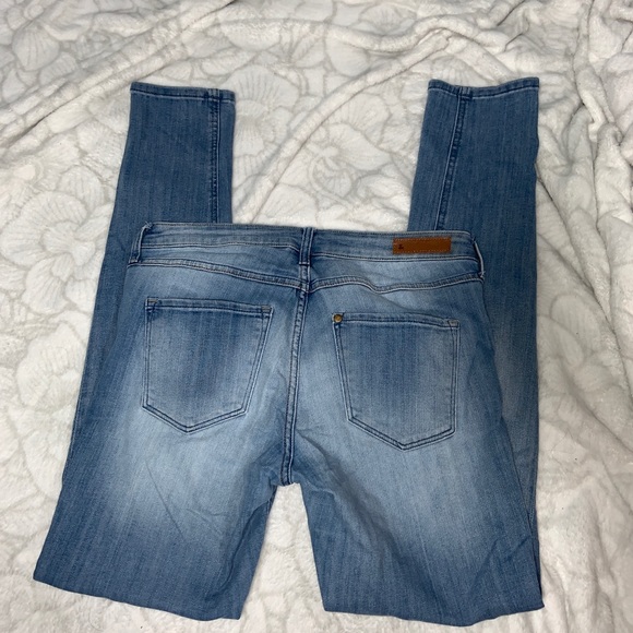 H&M Light Wash Skinny Jean- 30/32 - Picture 3 of 5